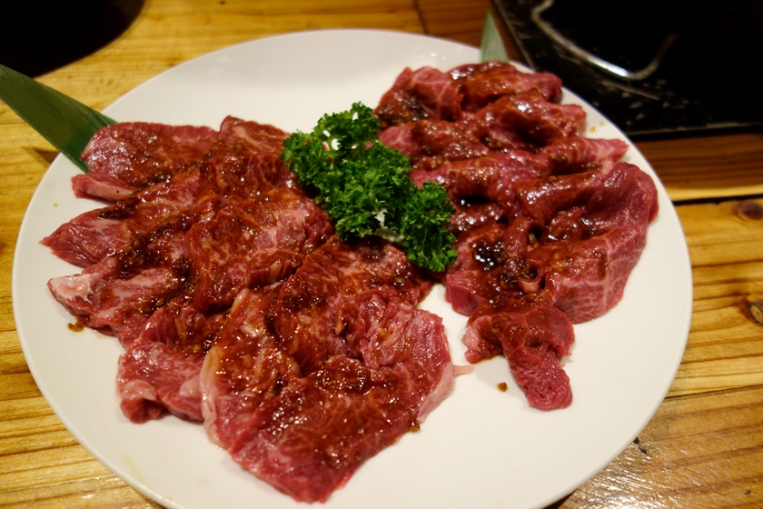 石垣島の焼肉屋さん『わたなべ』で石垣牛を食べる